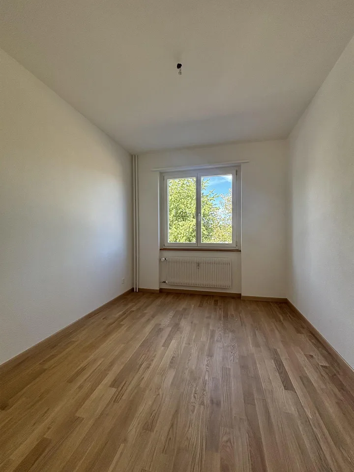 Wunderschöne, frisch Sanierte 4-Zimmerwohnung in Ittigen