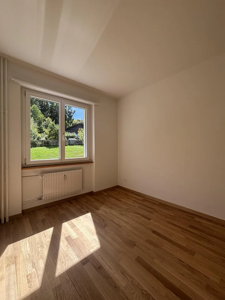 Wunderschöne, frisch Sanierte 4-Zimmerwohnung in Ittigen