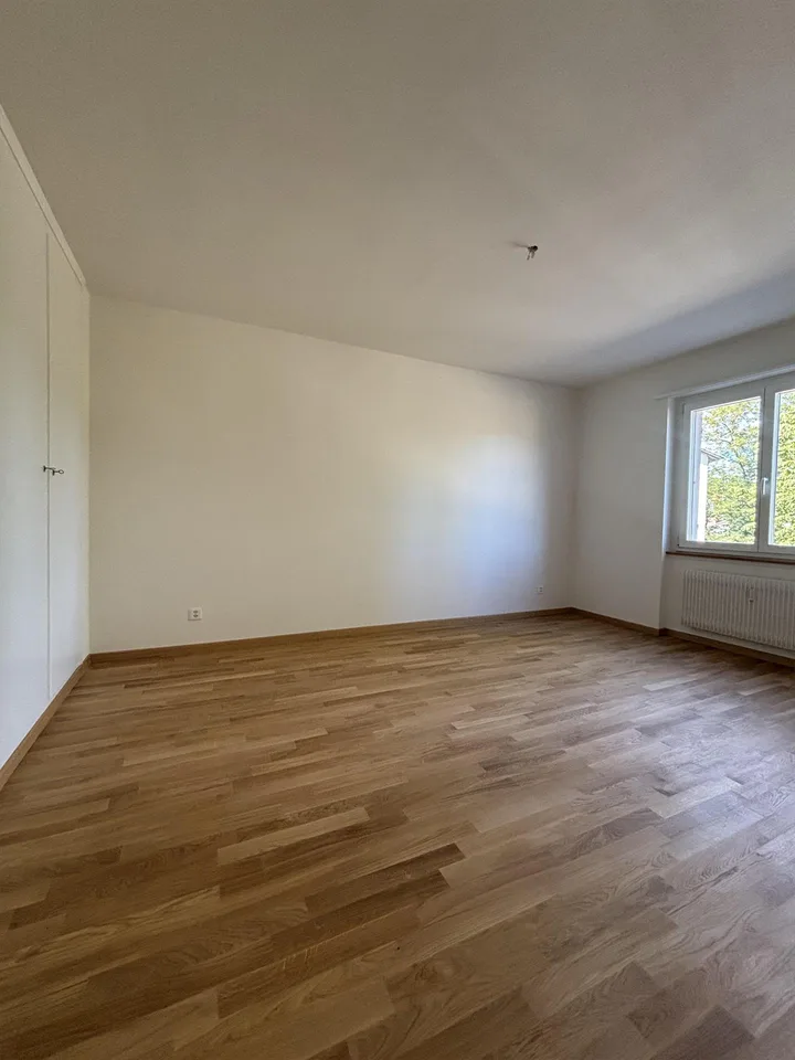Wunderschöne, frisch Sanierte 4-Zimmerwohnung in Ittigen