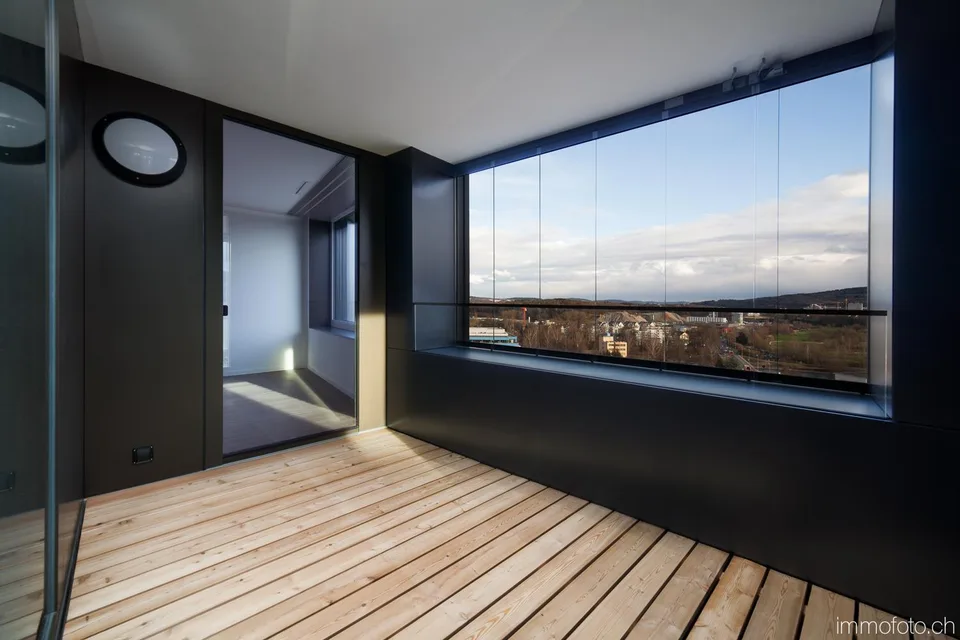 Exklusive 3.5 Zimmerwohnung mit beeindruckender Weitsicht – Foto 5 von 12