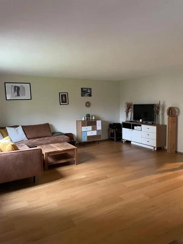 Helle 4.5 Zimmer Gartenwohnung – photo 8 of 20