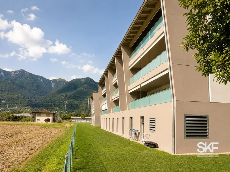 CONTONE - MODERNES APPARTMENT MIT GROßER TERRASSE – Foto 8 von 10