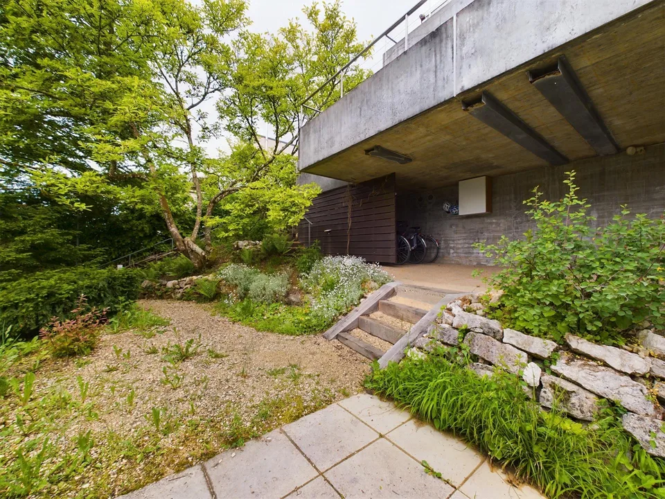 Panoramic View and 90 m² Balcony