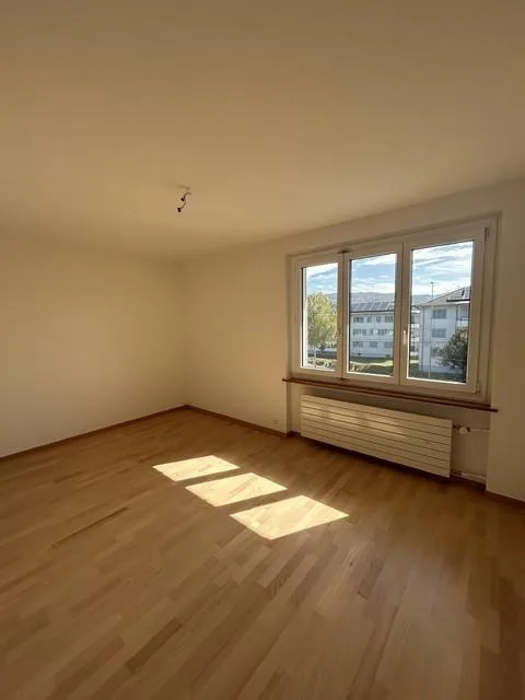 Helle Wohnung mit Balkon