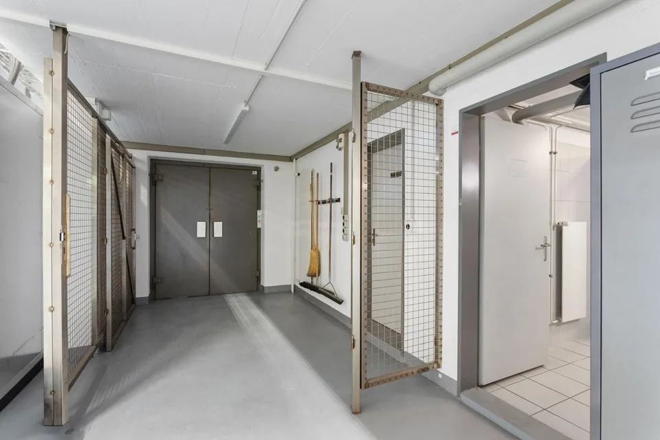 Vielseitige Gewerbe- und Büroflächen mit über 1'150 m² Nutzfläche – photo 7 sur 17
