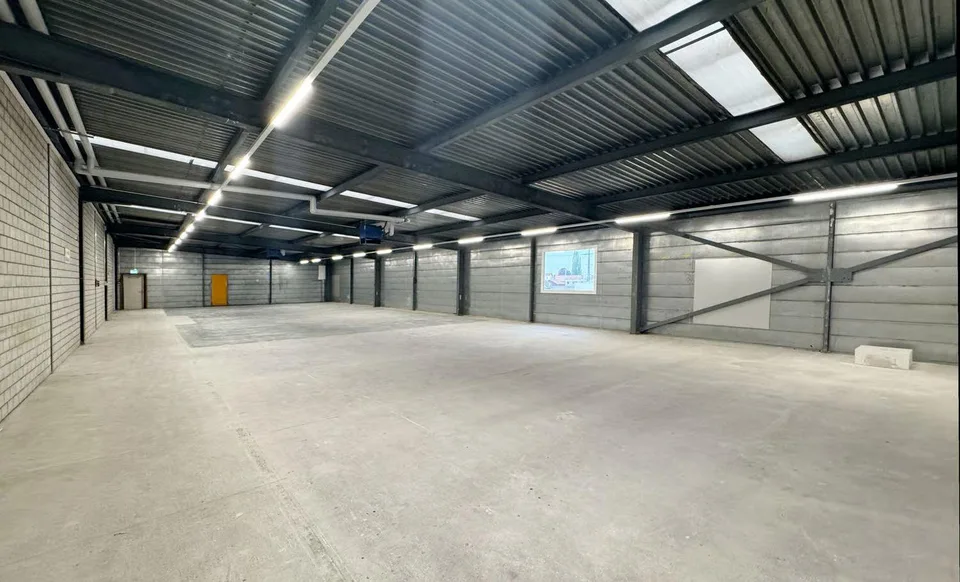 536m² - Vielseitige Lagerfläche in Münsingen – Foto 4 von 4