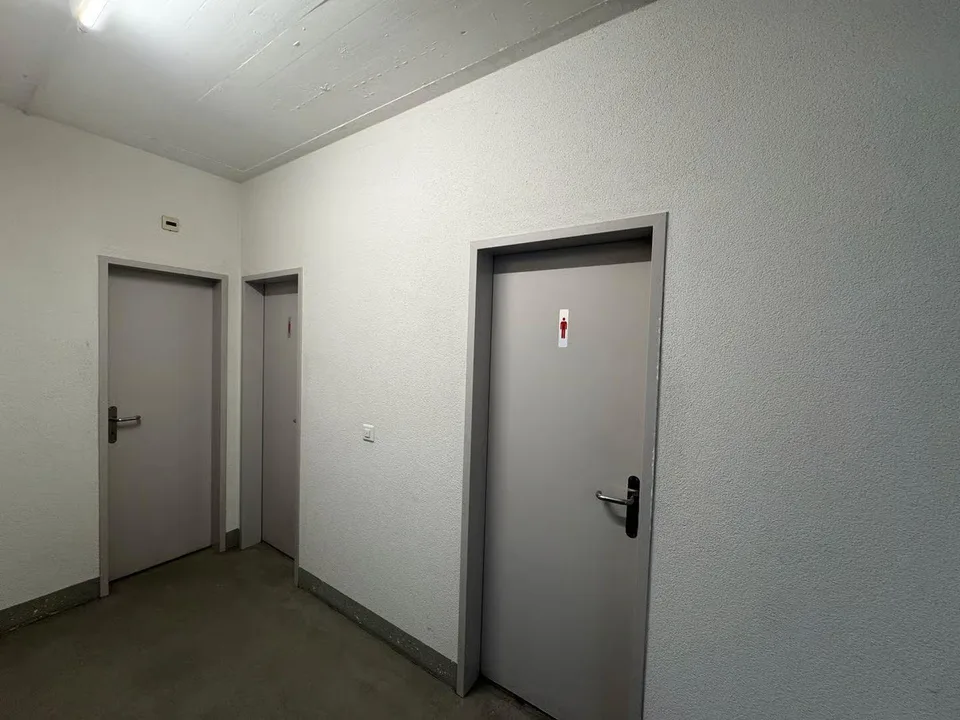 580m² Moderne Gewerbefläche mit Laderampe – foto 3 di 15