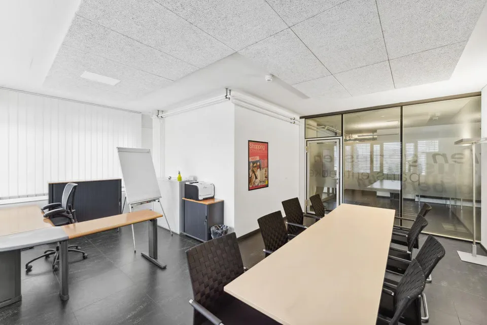 266m² - Moderne Büroräume mitten in Zollikofen – Foto 6 von 14