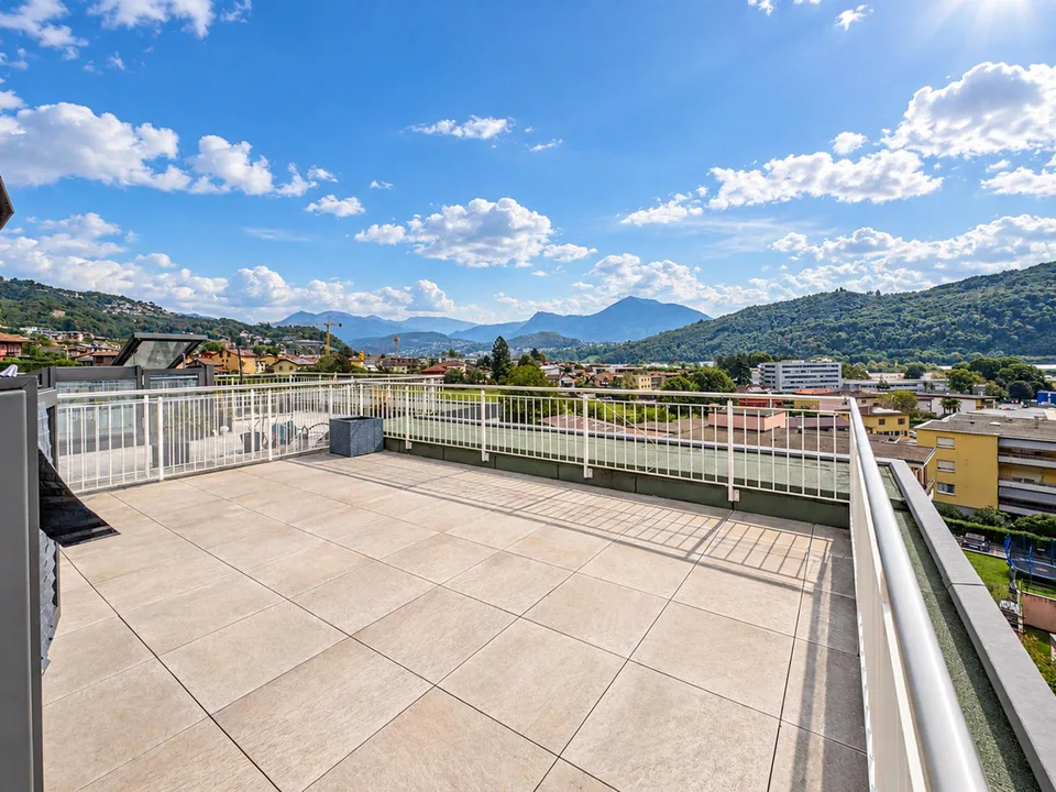 Casa a schiera con giardino ad Agno – foto 8 di 16