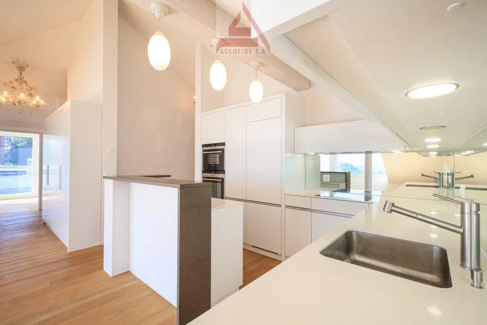 Wunderschöne 3.5-Zimmer-Attikawohnung / Splendido attico di 3. – Foto 2 von 8
