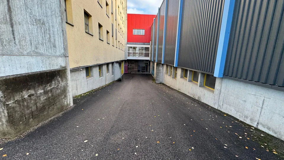 Praktische Lagerfläche in der Industriezone Burgdorf – foto 20 di 22
