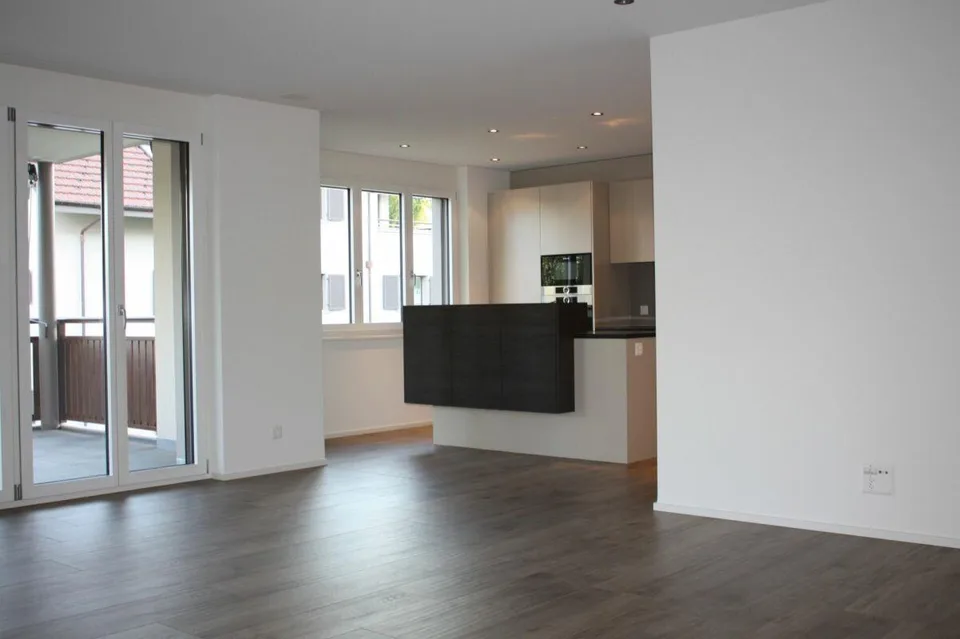 3 1/2-Zimmer-Wohnung, 1. OG