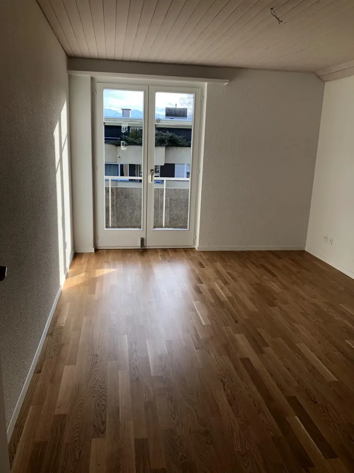 Charmante Dachgeschosswohnung mit Weitsicht in Münsingen