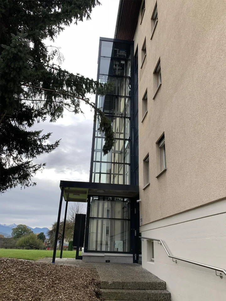 Lichtdurchflutete, heimelige 4 1/2 Zimmer-Wohnung – foto 2 di 13