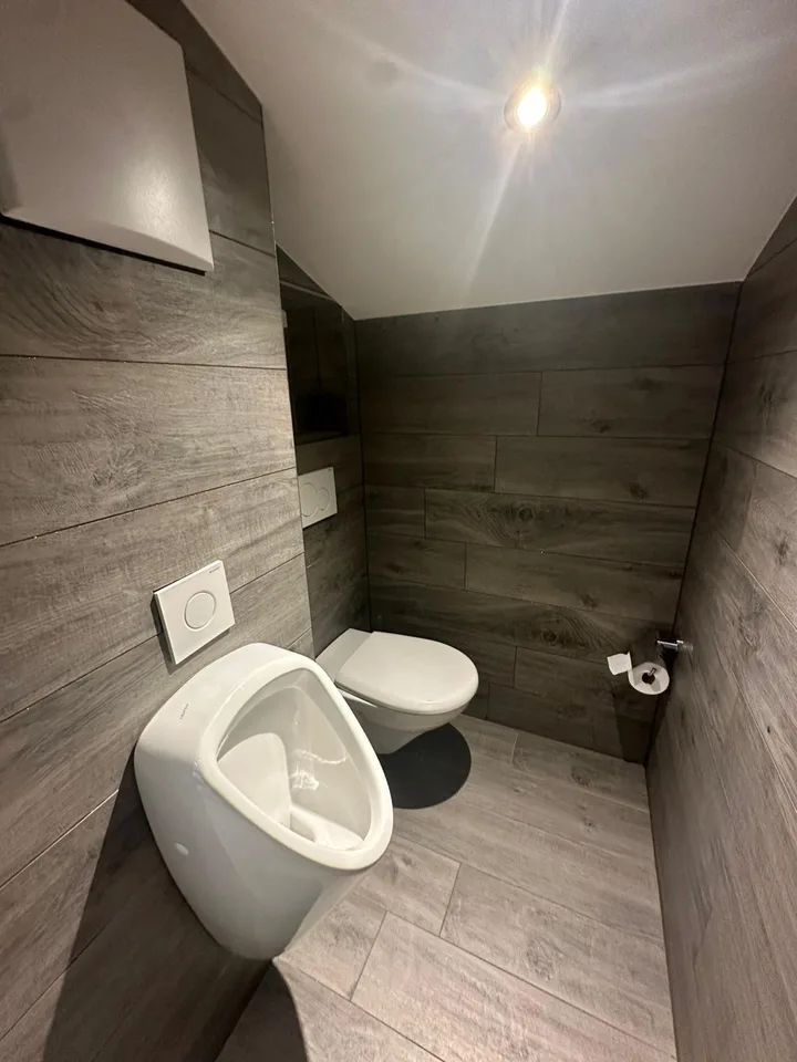 Schöne 4.5 Zimmer Dachwohnung mit Balkon