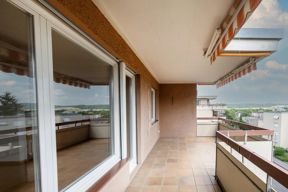 Affascinante appartamento di 4 locali con balcone e piscina coperta a Oberwinterthur – foto 10 di 13