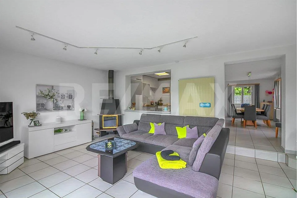 Maison unifamiliale 4½ pièces avec espace de vie généreux dans un emplacement central – photo 5 sur 13