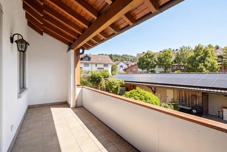 SONNIGE 4.5-ZIMMER-WOHNUNG MIT WEITBLICK INS GRÜNE – Foto 14 von 25
