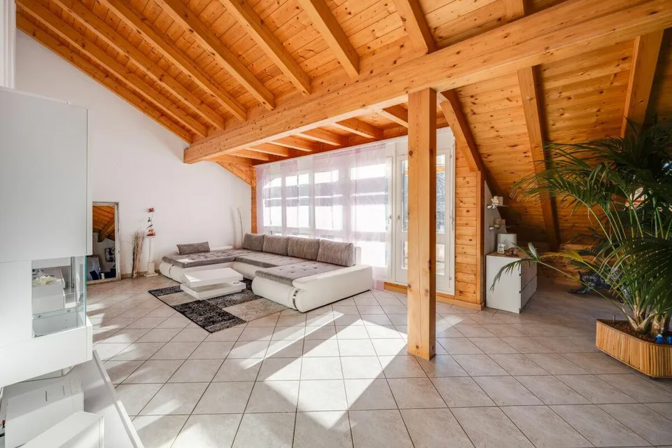 5.5-Zimmer-Wohnung in charmanten Mehrfamilienhaus direkt am Lyssbach – Foto 7 von 14