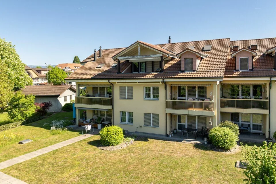 5.5-Zimmer-Wohnung in charmanten Mehrfamilienhaus direkt am Lyssbach – Foto 2 von 14