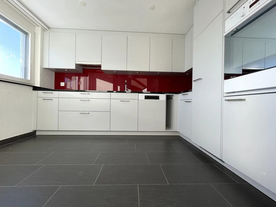 Lichtdurchflutete Dachmaisonette im Zentrum von Teufen – mit 2 Tiefgar – Foto 11 von 16