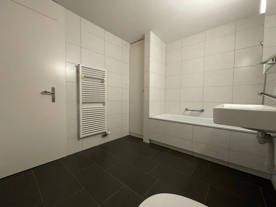 Lichtdurchflutete Dachmaisonette im Zentrum von Teufen – mit 2 Tiefgar – photo 14 of 16
