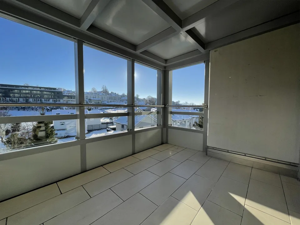 Lichtdurchflutete Dachmaisonette im Zentrum von Teufen – mit 2 Tiefgar – photo 13 of 16