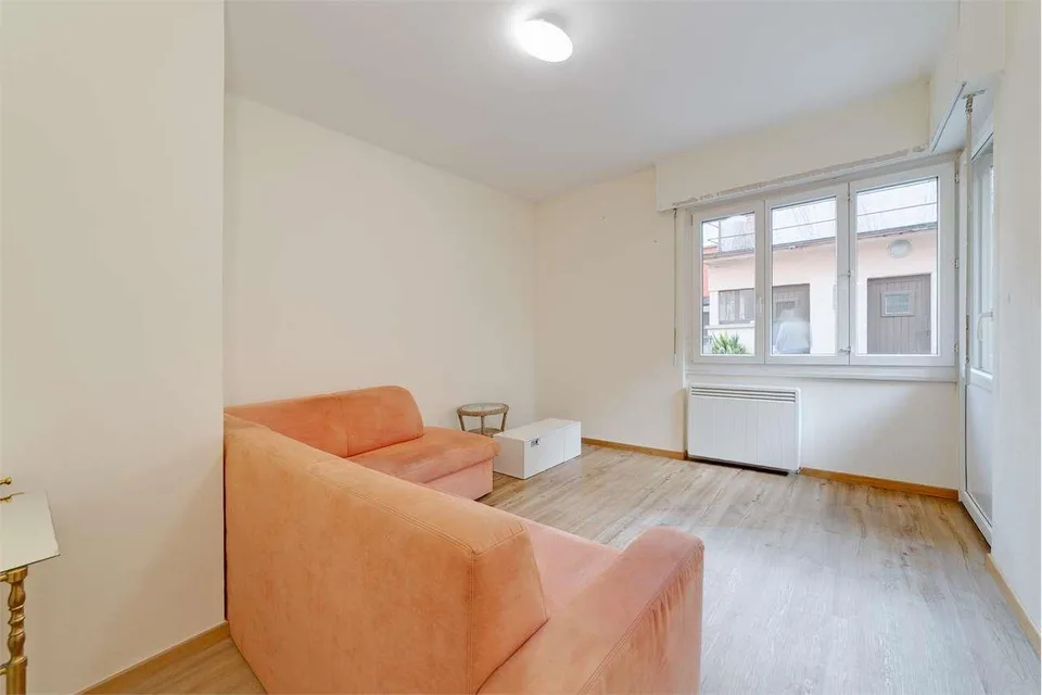 CASLANO - PALAZZINA INDIPENDENTE A DUE PASSI DAL LAGO – photo 13 sur 13