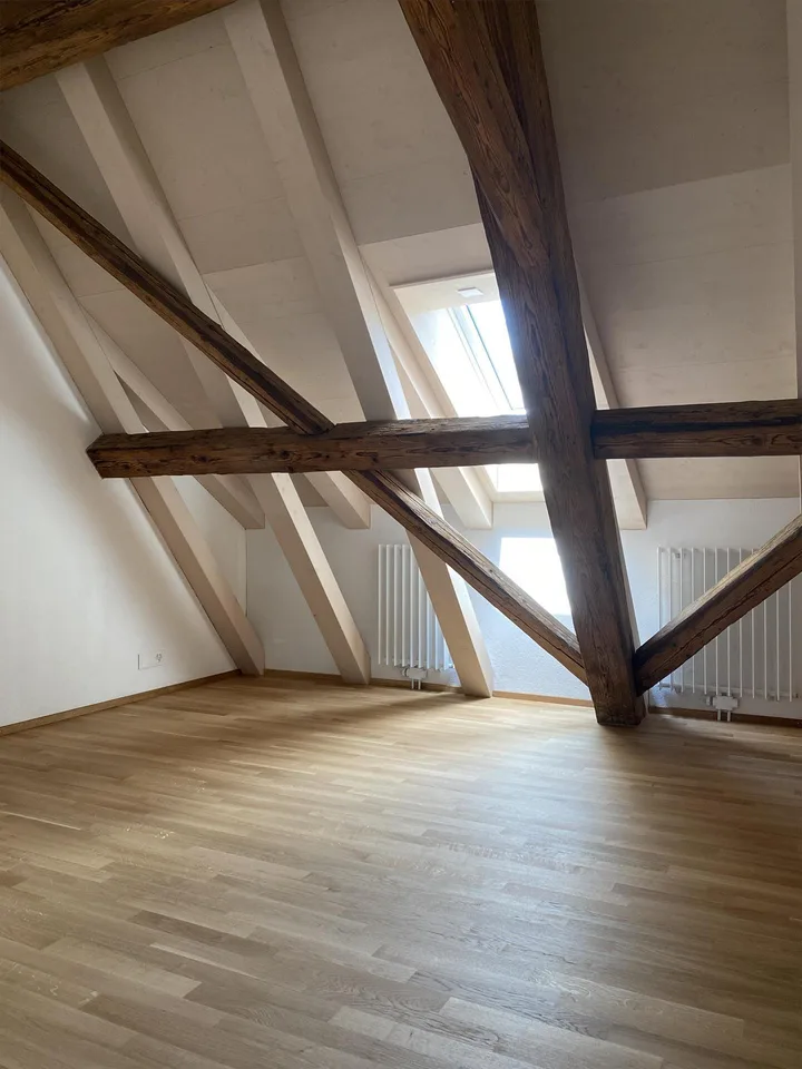 Grosse und exklusive 4 1/2-Zimmer Maisonette-Wohnung