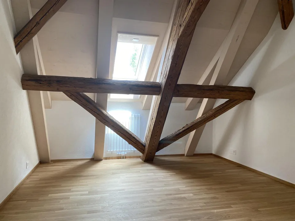 Grosse und exklusive 4 1/2-Zimmer Maisonette-Wohnung