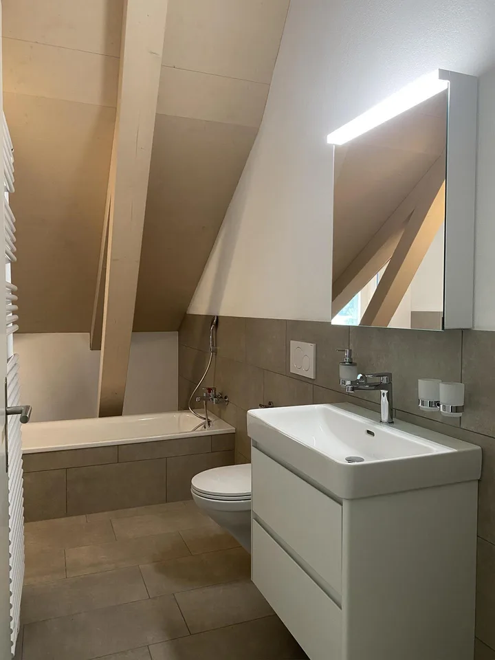 Grosse und exklusive 4 1/2-Zimmer Maisonette-Wohnung