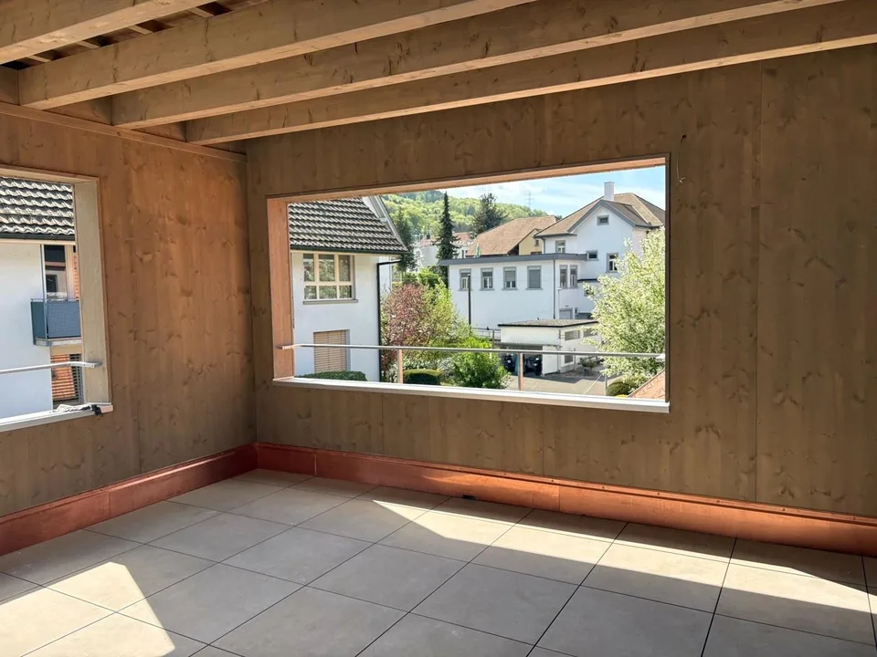 Grosse und exklusive 4 1/2-Zimmer Maisonette-Wohnung