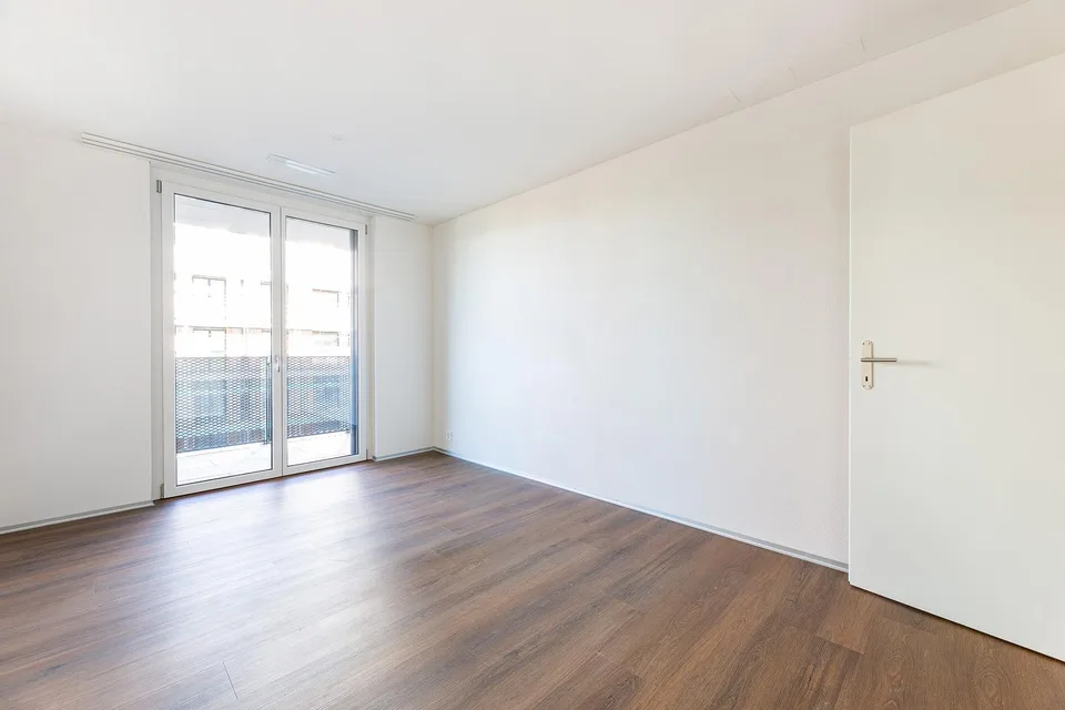 Moderne 4.5-Zimmer-Wohnung mit grossem Balkon und schöner Aussicht