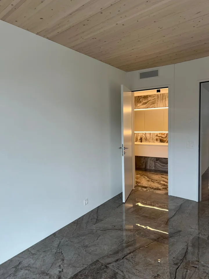 Luxuriöse 5.5-Zimmer-Maisonette Wohnung