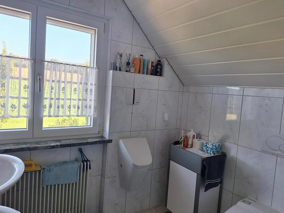 Charmantes Einfamilienhaus mit Garten an sonniger Wohn-/Aussichtslage