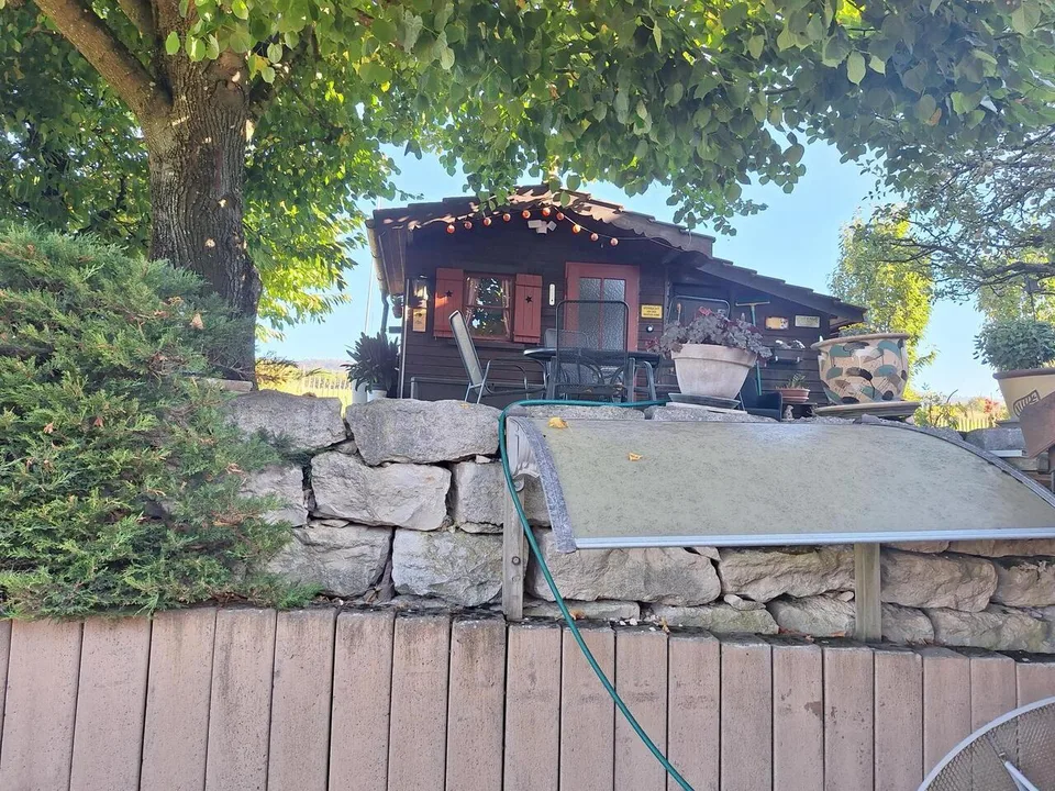 Charmantes Einfamilienhaus mit Garten an sonniger Wohn-/Aussichtslage