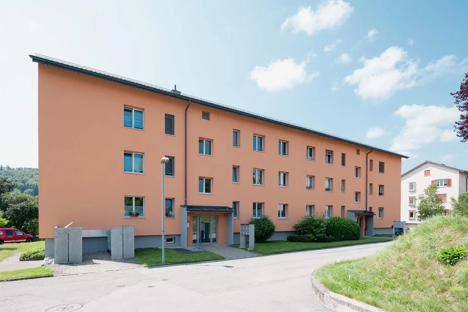 Traumhafte 3-ZWG in bester Lage mit Balkon ins Grüne