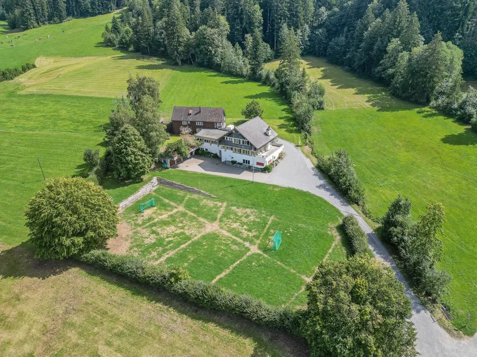 Grosses Ferienlagerhaus mit viel Platz für Gruppen und Aktivitäten – photo 5 sur 25