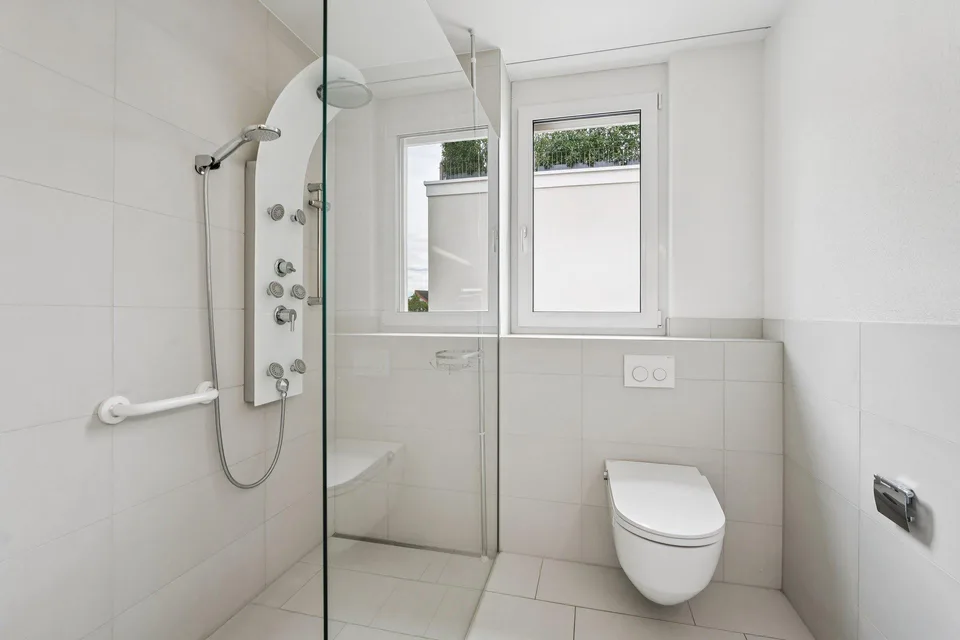 Moderne 4.5-Zimmer-Wohnung an familienfreundlicher Lage – foto 8 di 13