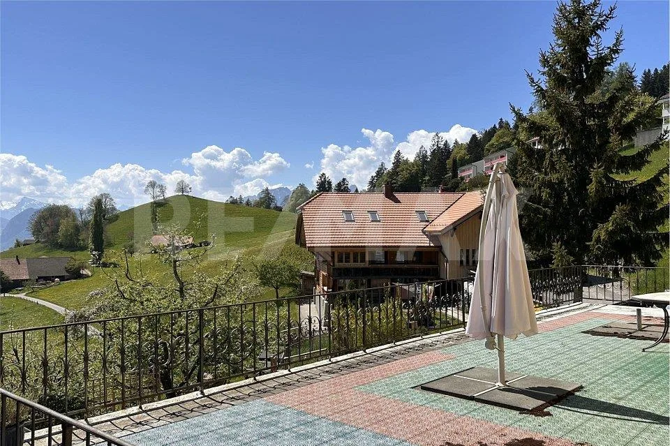 4-Familienhaus an ruhiger, sonniger Lage mit Weitsicht - Renditeobjekt – foto 11 di 13