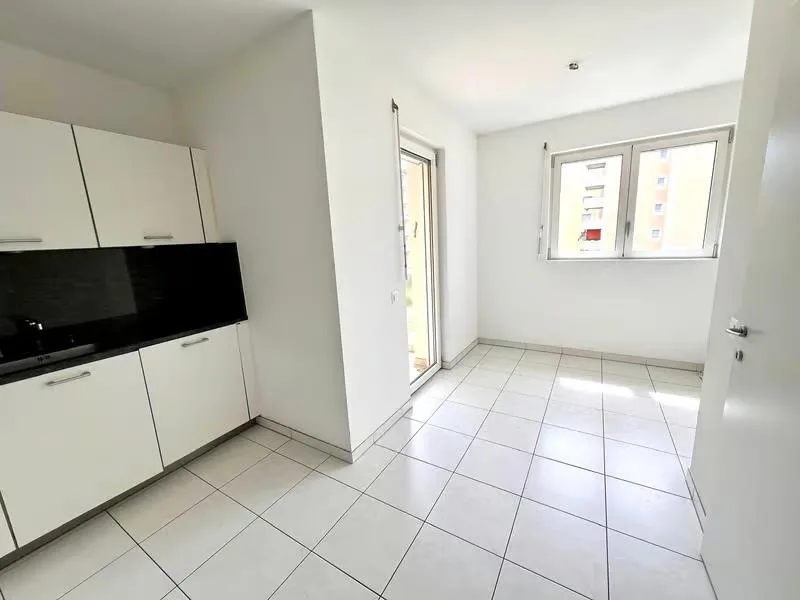 Appartamento di 5.5 locali a pochi passi dal centro – photo 4 of 7