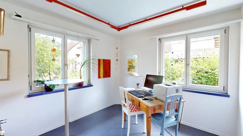 6,5 Zimmer Architektenhaus mit grossem Gartenparadies und Garage – photo 13 of 14