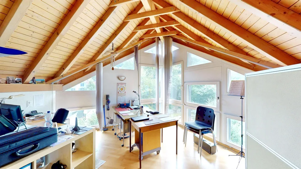 6,5 Zimmer Architektenhaus mit grossem Gartenparadies und Garage – photo 10 of 14
