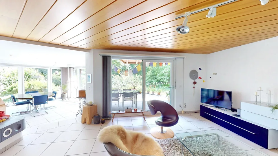 6,5 Zimmer Architektenhaus mit grossem Gartenparadies und Garage – photo 5 of 14