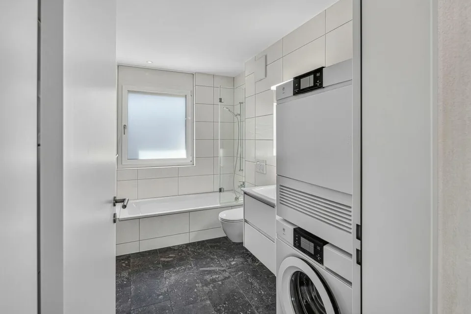 Erstvermietung - Moderne 4.5-Zimmer-Maisonettewohnung an zentraler Lage