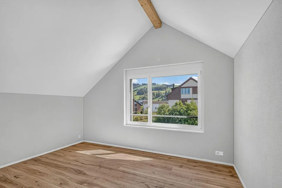 Erstvermietung - Moderne 4.5-Zimmer-Maisonettewohnung an zentraler Lage