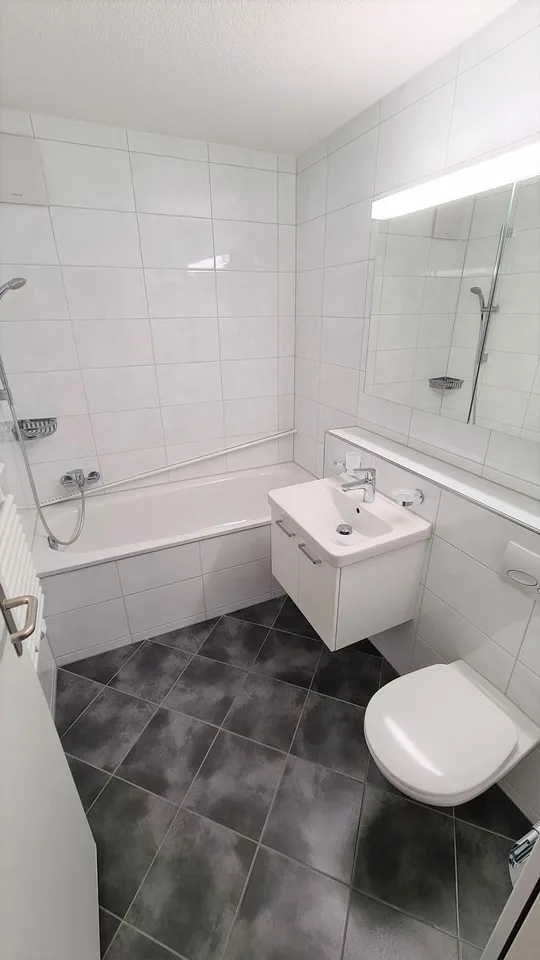 3.0 Zimmerwohnung mit Balkon