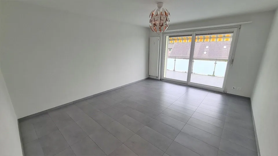 3.0 Zimmerwohnung mit Balkon