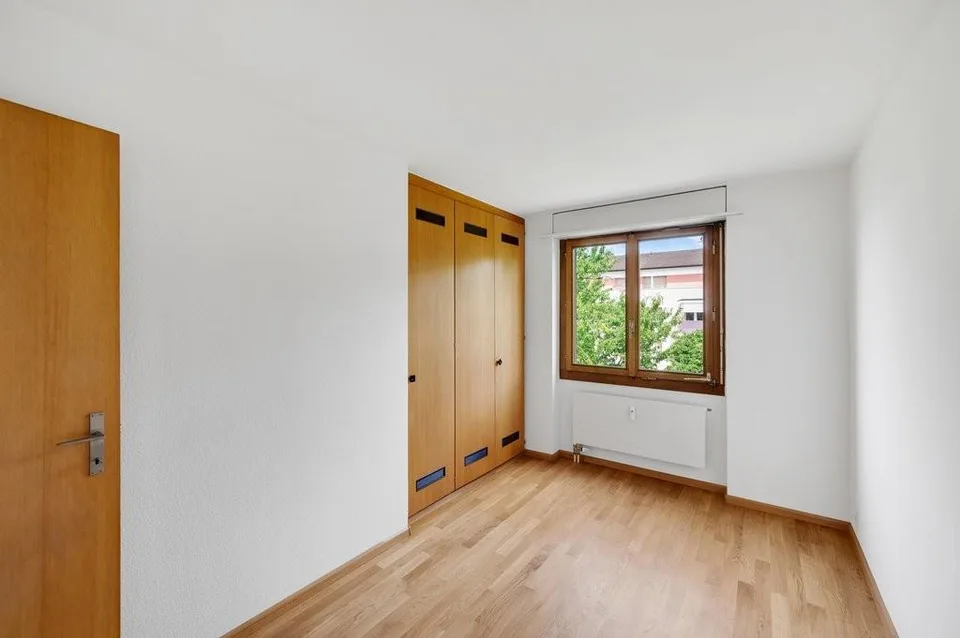 helle Wohnung mit grossem Wohnzimmer
