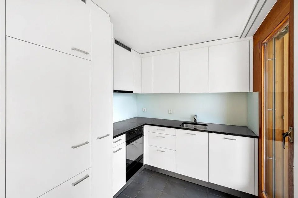 helle Wohnung mit grossem Wohnzimmer